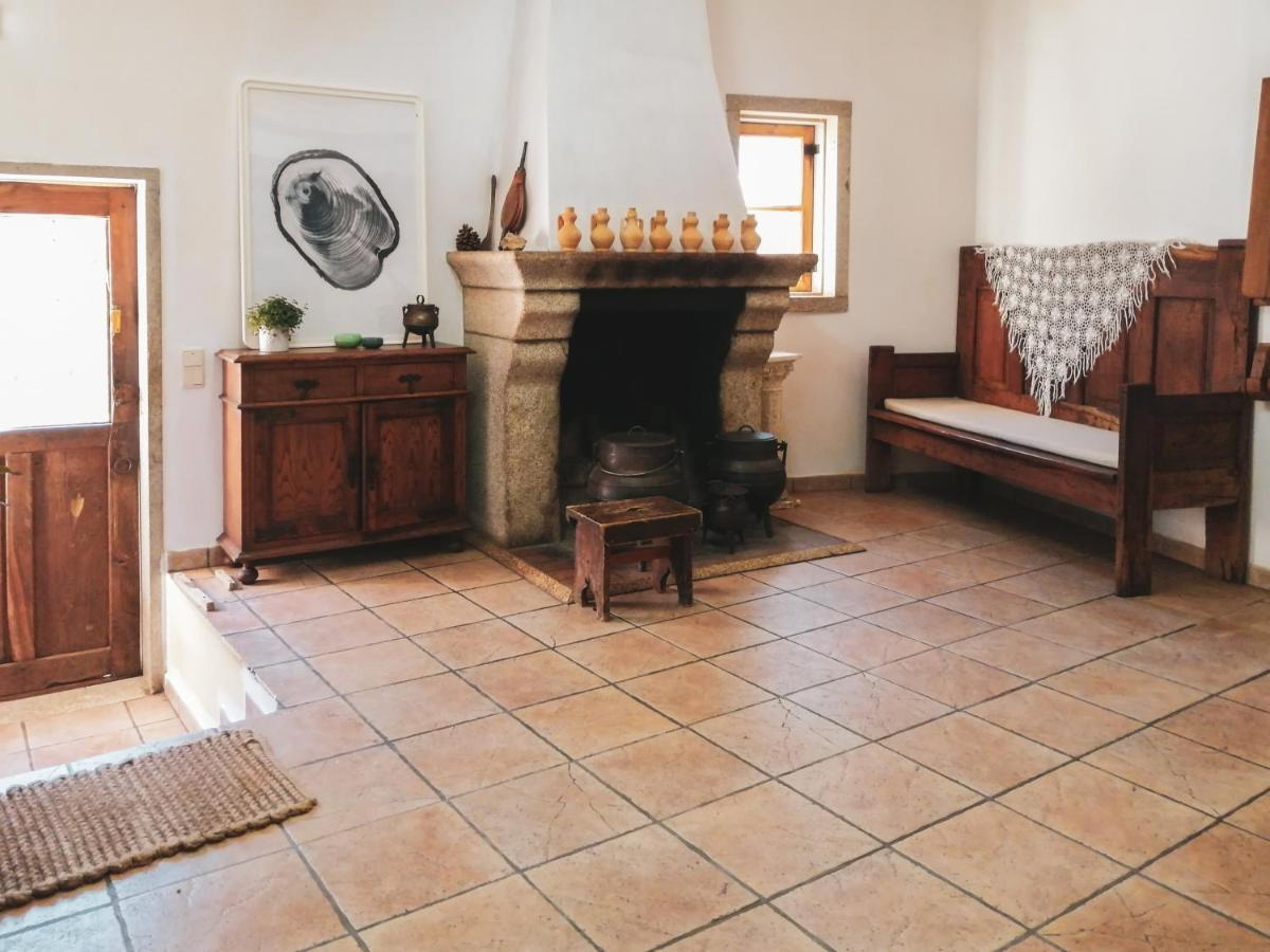 Vimioso Casa De Pimenteisヴィラ エクステリア 写真